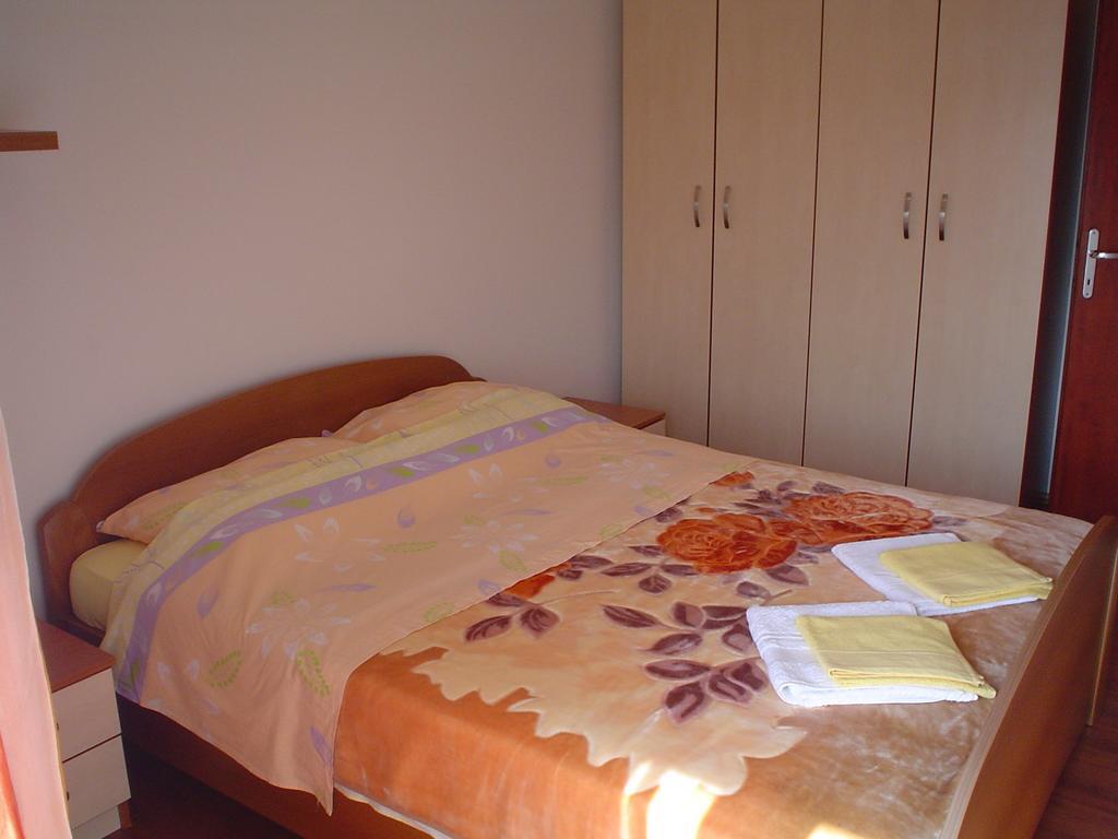 Apartman Kondic 오미살즈 객실 사진