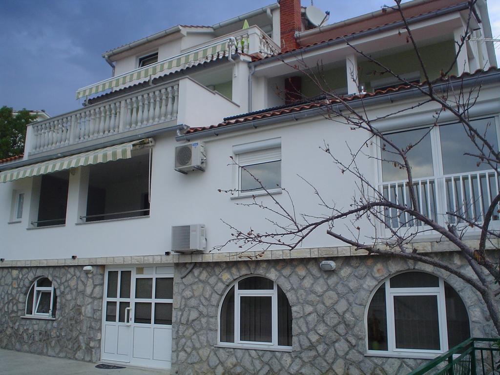 Apartman Kondic 오미살즈 객실 사진