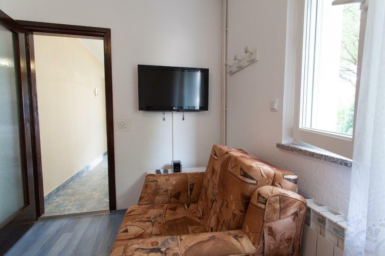 Apartman Kondic 오미살즈 외부 사진