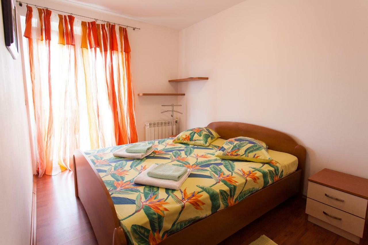 Apartman Kondic 오미살즈 외부 사진