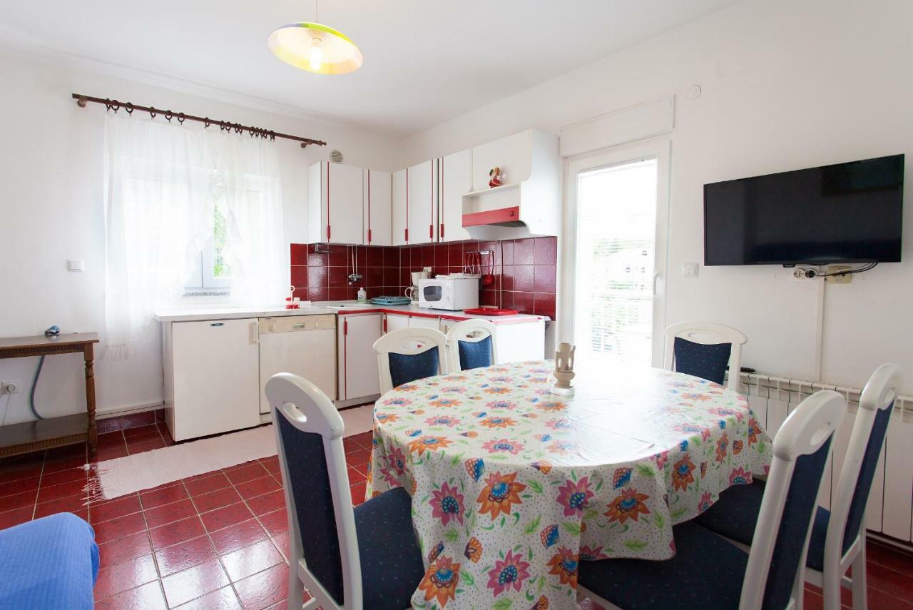 Apartman Kondic 오미살즈 외부 사진