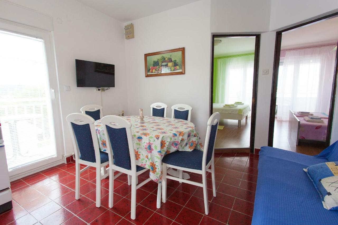 Apartman Kondic 오미살즈 외부 사진